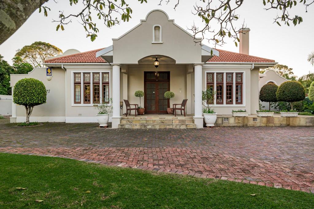 Millbury Guest House