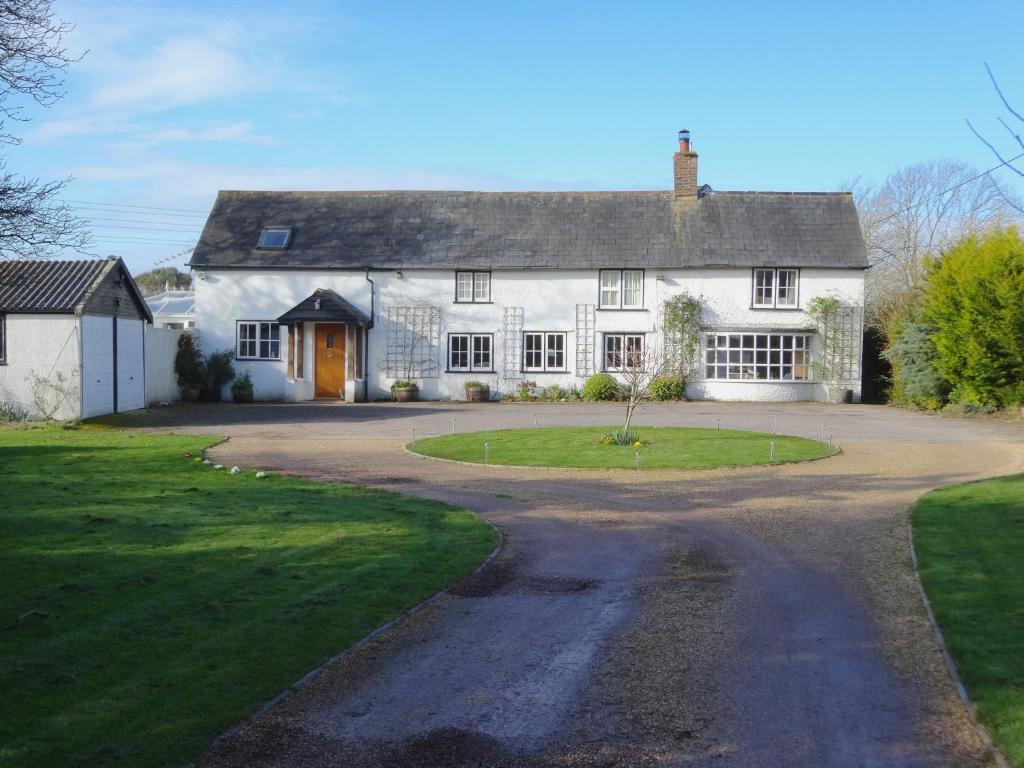 Hunters Croft (Sway)