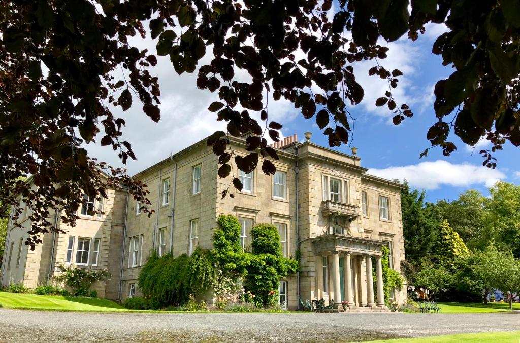 Netherdale House & The Coach House (Turriff)