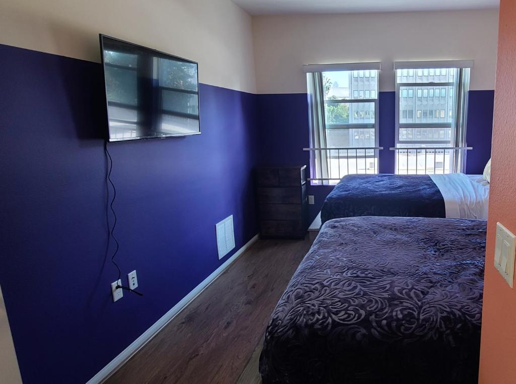 Gorgeous Downtown Los Angeles Home Must See