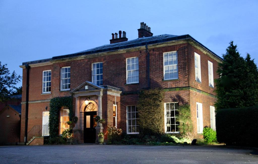 Dovecliff Hall Hotel (Burton upon Trent)