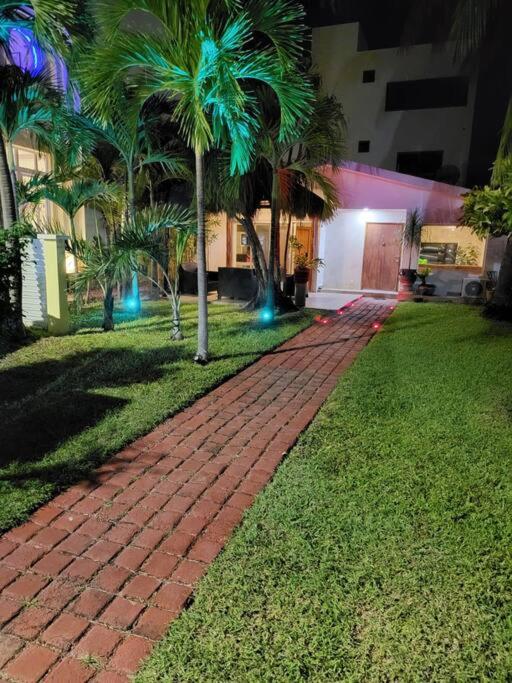 3 Rooms house at side of the Lagoon