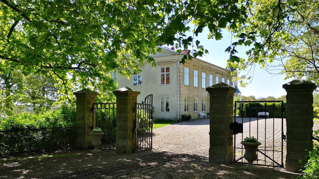 Hoby Gård B&B, BRÄKNE-HOBY