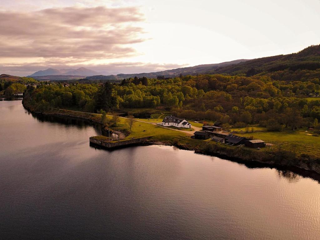Cabins at Old Pier House (Fort Augustus)