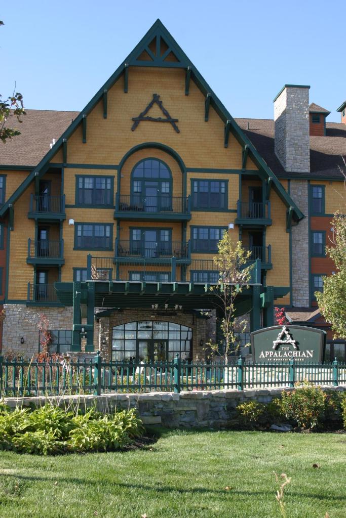 The Appalachian at Mountain Creek (Vernon)