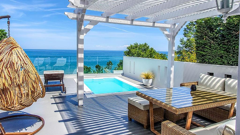 Panorama Suites & Spa (Stómion) 