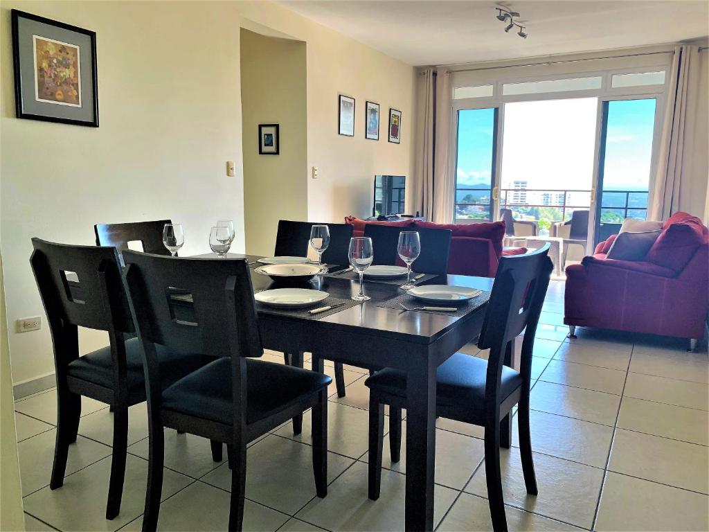 Luxury Modrn Apartment