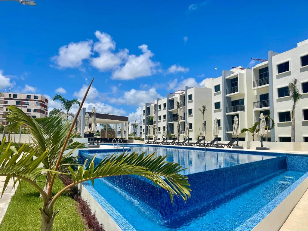 Tropical Modern Condo - Amazing Pool!