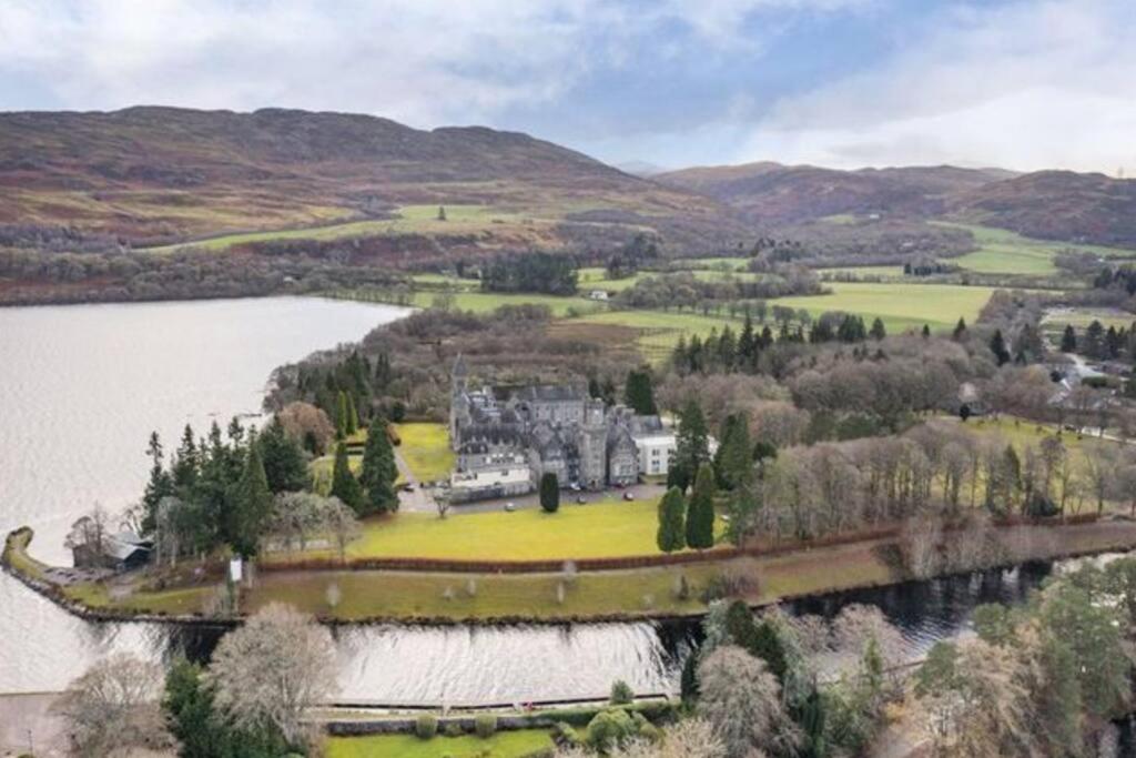 3 BR Luxury Apt at Highland Club - Fort Augustus (Fort Augustus)