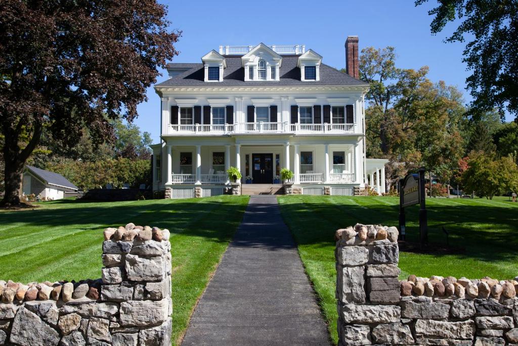 Inns of Aurora Resort & Spa (Aurora)