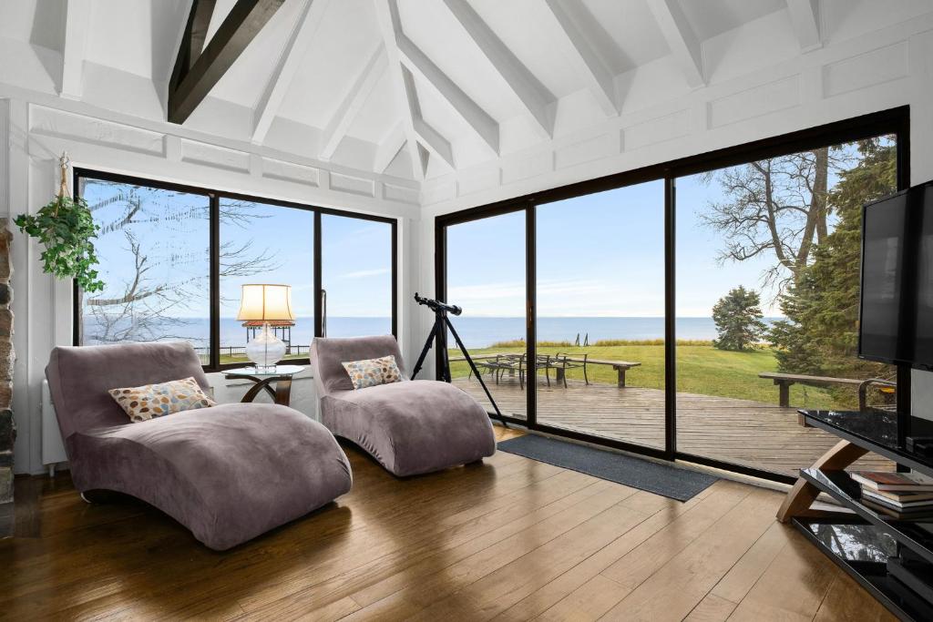 3 Bed 2 (Norton Shores)