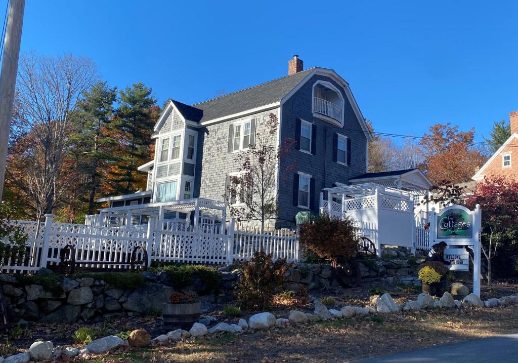 13 Caretakers Studio (Wolfeboro)