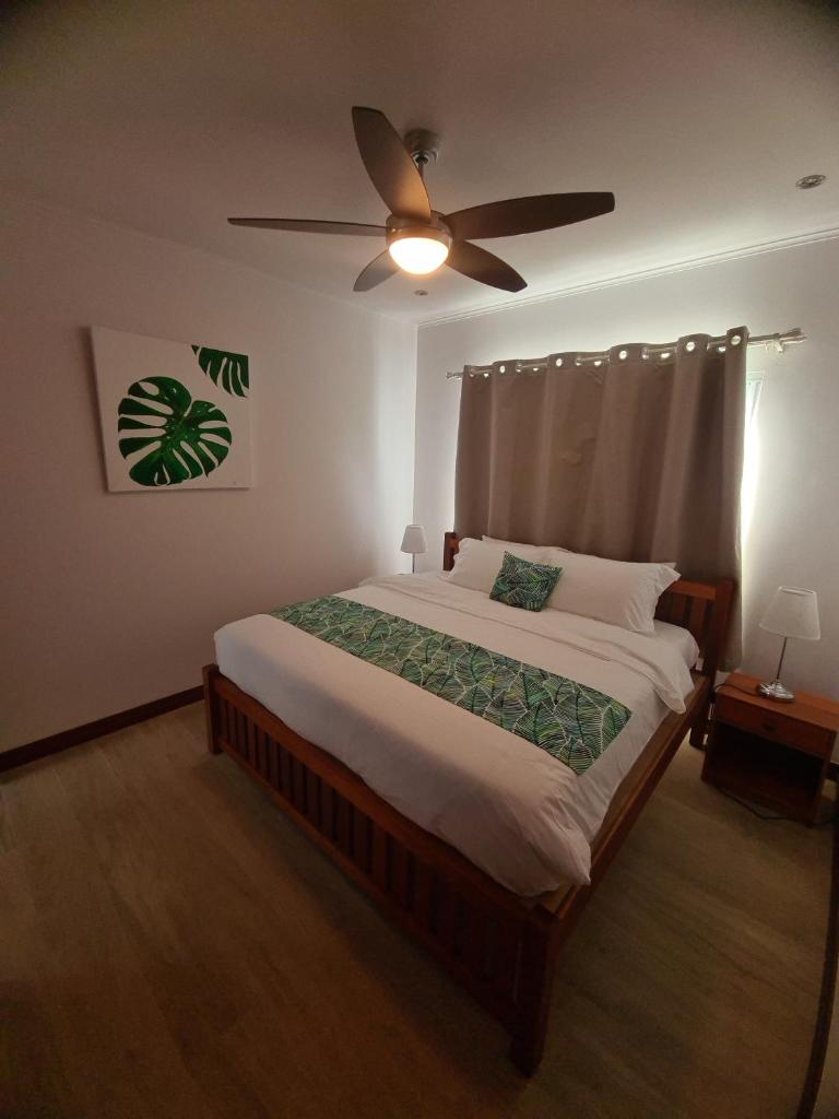 CRYSTAL SHORES Self Catering Apartments