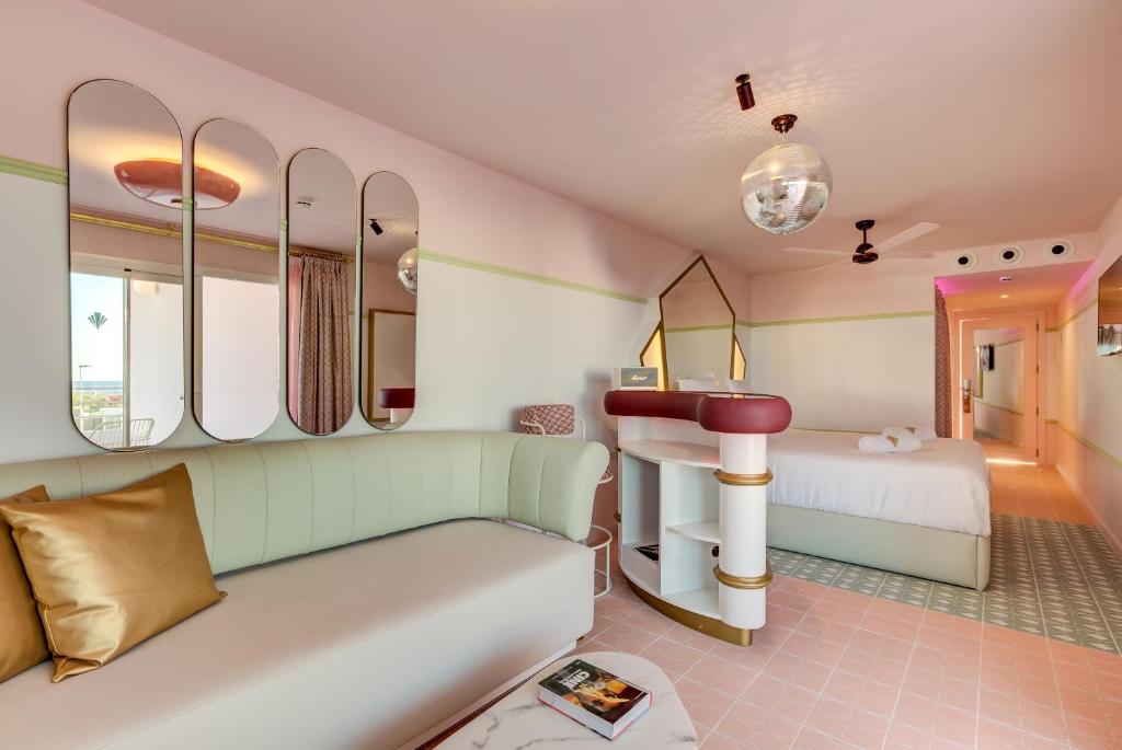 Grand Paradiso Ibiza - Adults Only (San Antonio Bay)