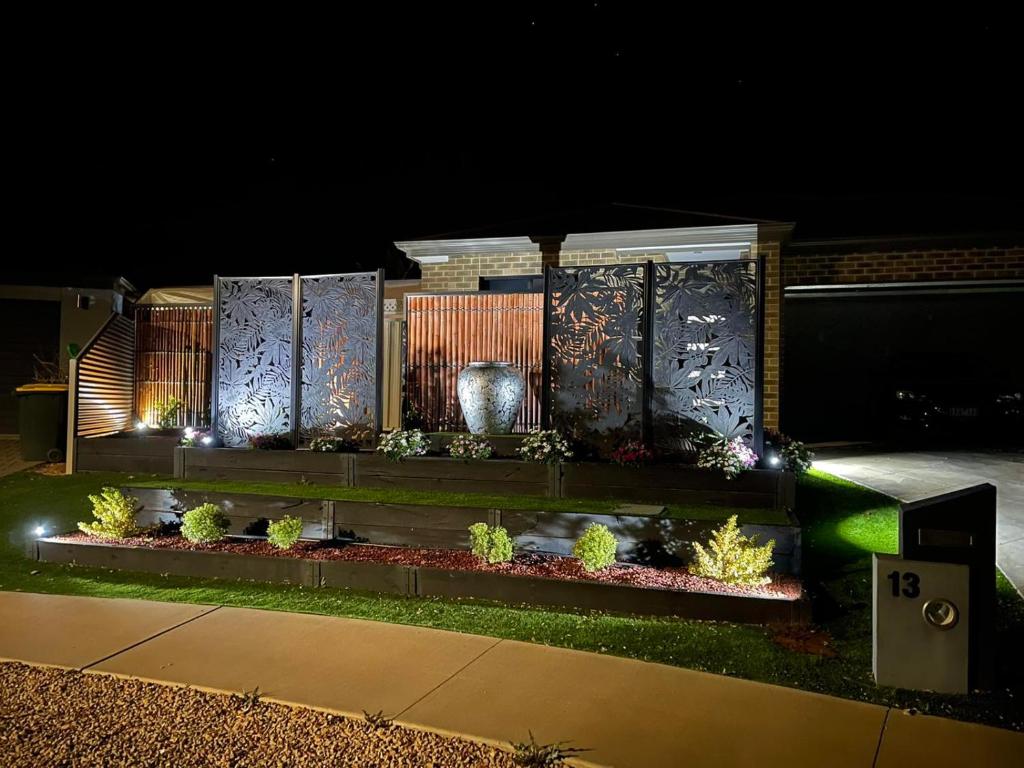 Stunning 2BR whole house with lockup garage