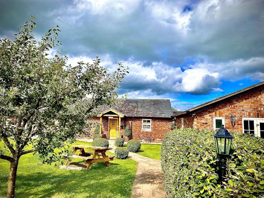 New Farm Cheshire B&B (Winsford) 