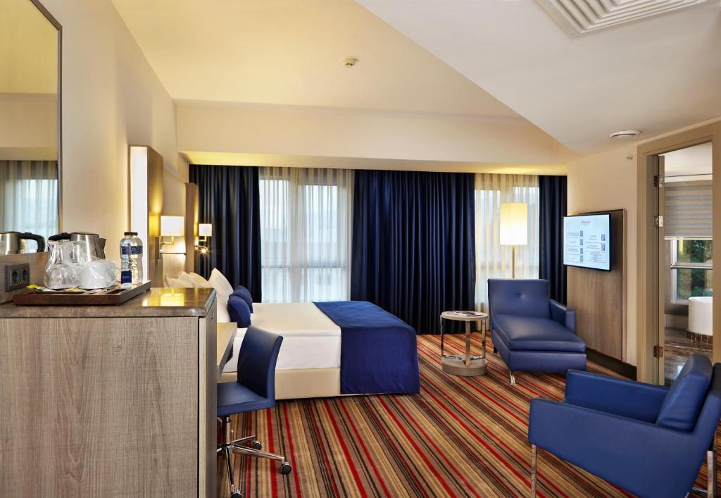 Ramada Plaza By Wyndham Izmir