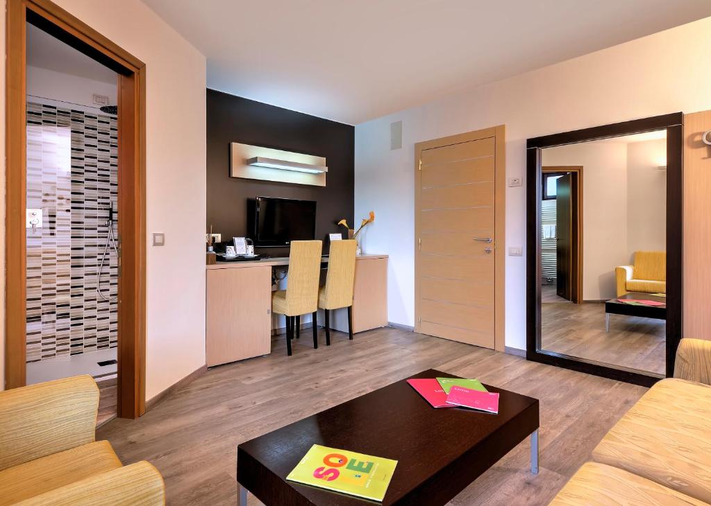 Luna Wellness Hotel (Folgarida) 