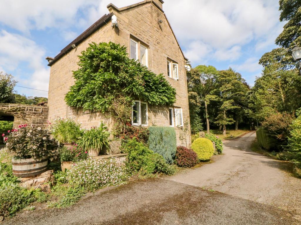 Underbank Hall Cottage (Stocksbridge)