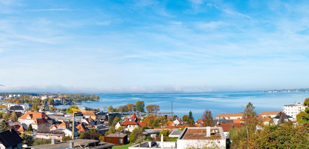Haus4Zimmer mit Seeblick - einfacher Luxus