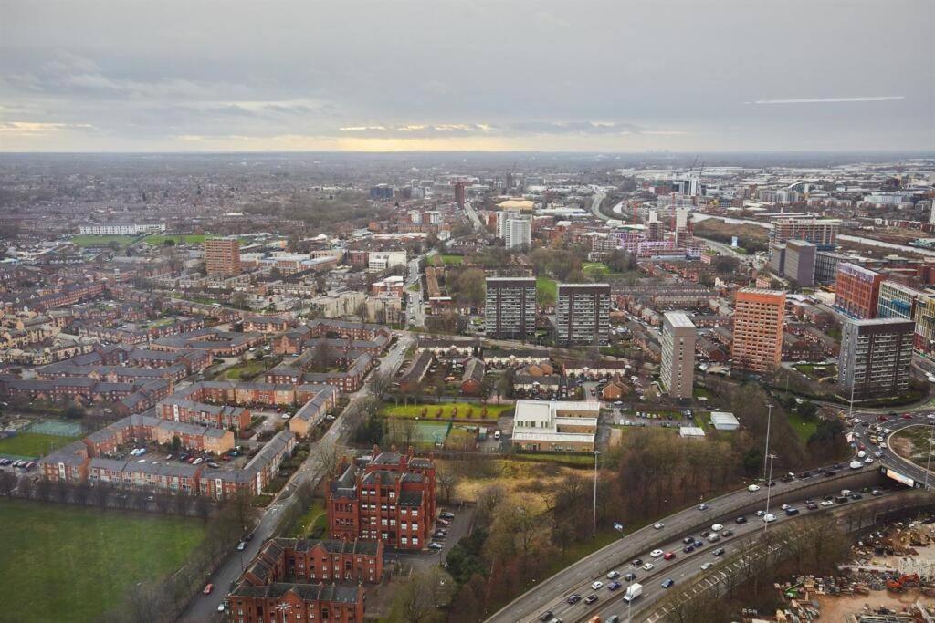 Luxuries 2 bed Manchester city