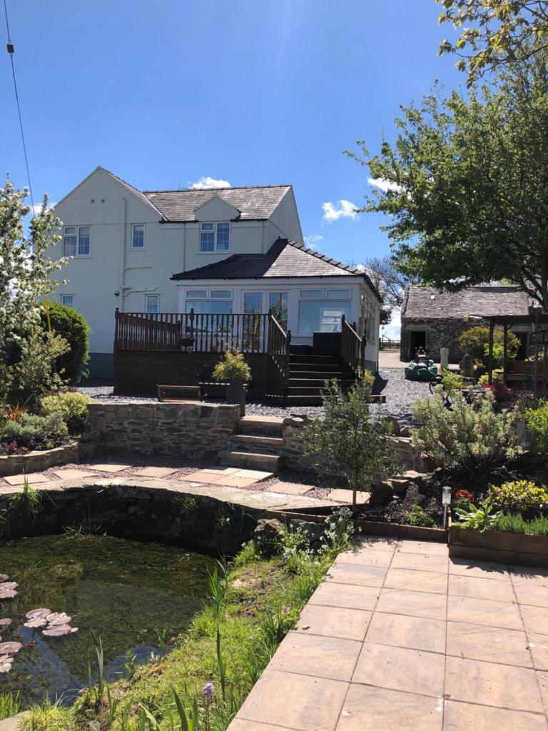 Frongaer Bed And Breakfast (Llanerchymedd)