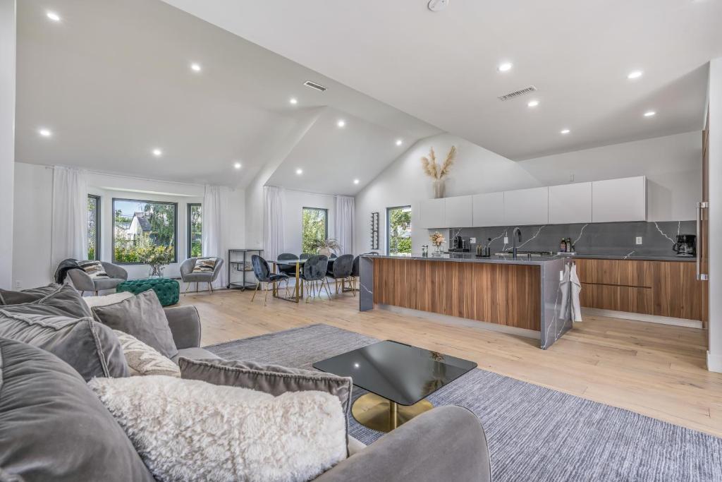 Luxury Dream Home in Los Angeles
