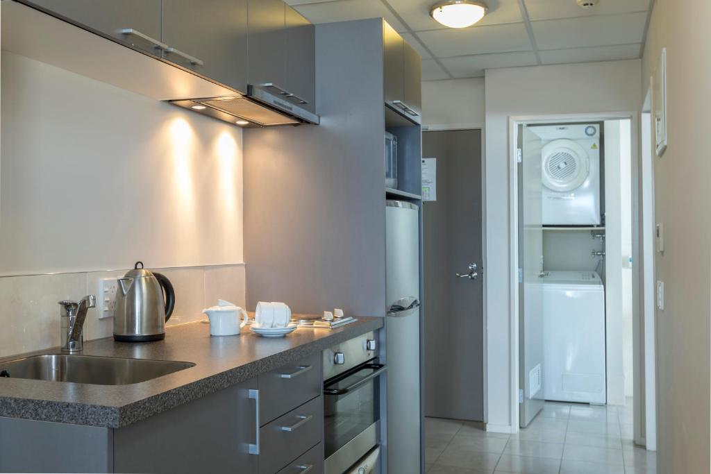 Quality Suites Central Square