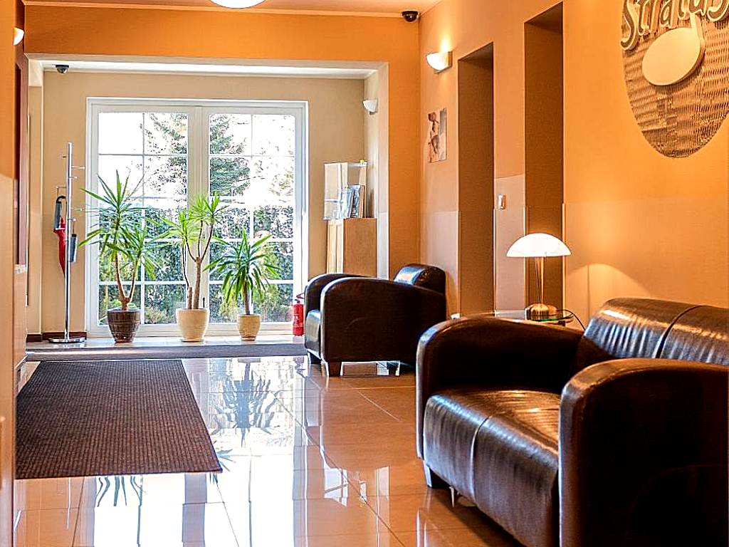 Villa Stratus