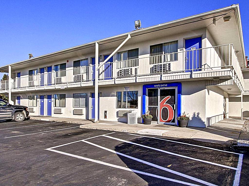 Motel 6-Green Bay