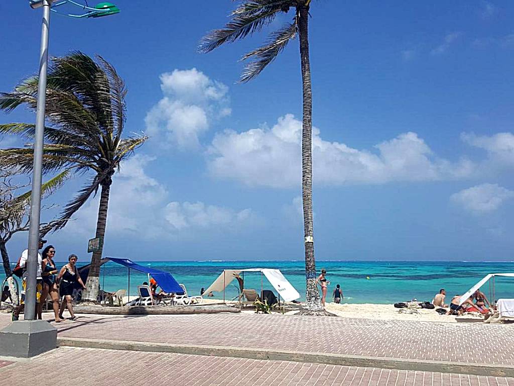 Caribbean Island Hotel Piso 2