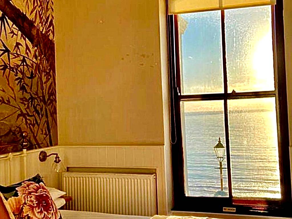 No: 1 The Esplanade Guest Accommodation.