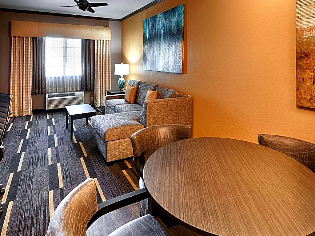 Best Western Plus Emerald Inn & Suites: Deluxe King Suite - Disability Access (Garden City)