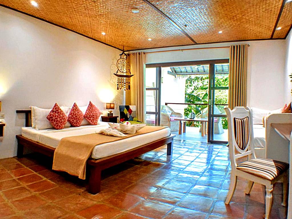 El Nido Moringa Resort: Deluxe Double Room with Jacuzzi  (El Nido) 