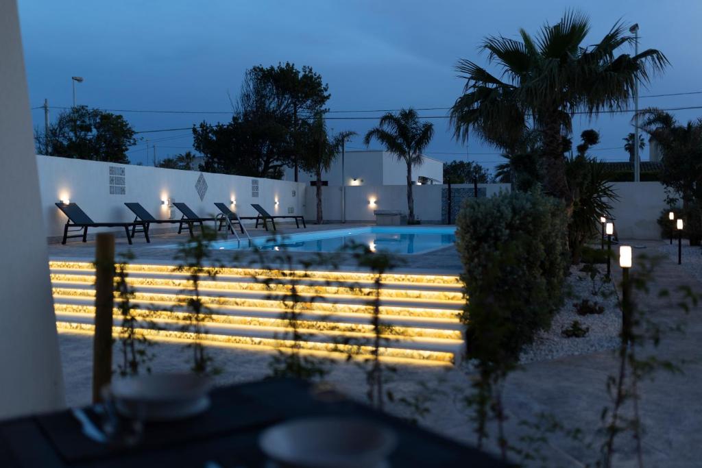 MrBrown - Cinzia Resort Beach