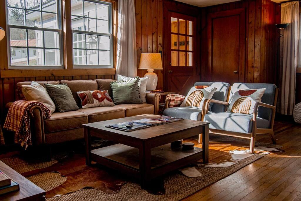 Birch House: Cozy Cabin 5 min from Okemo