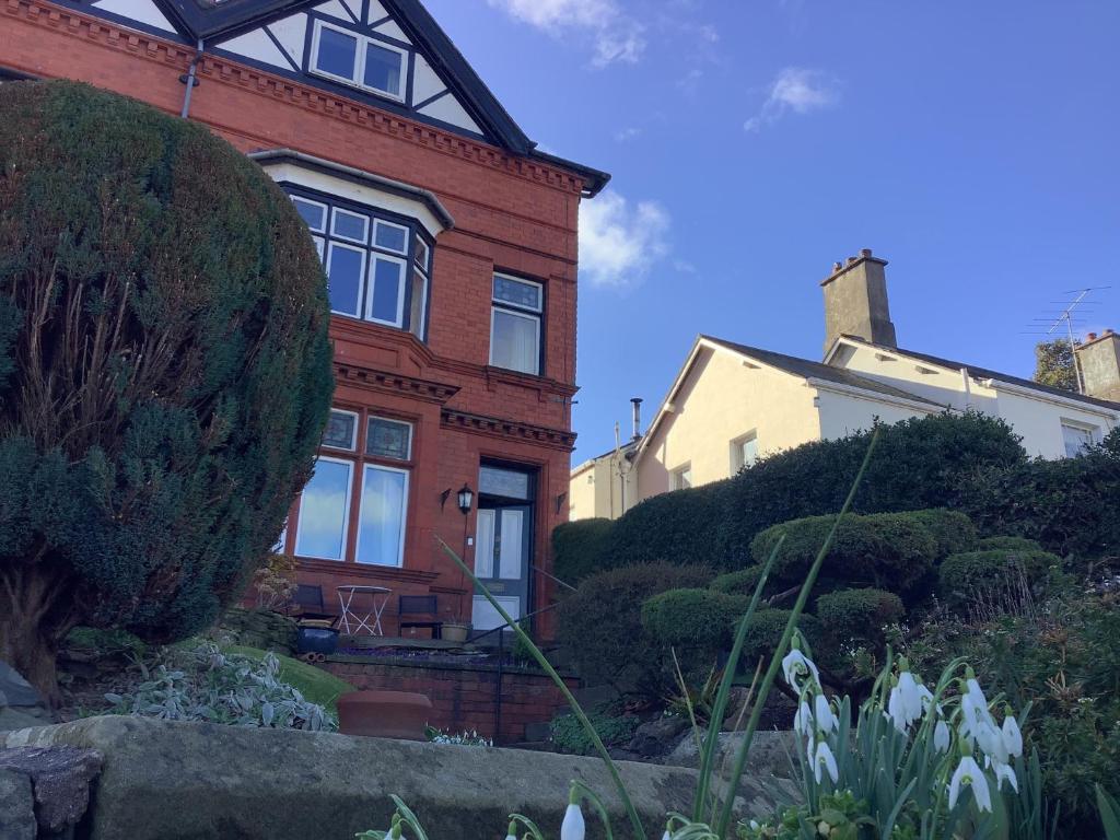 The Views Bed and Breakfast