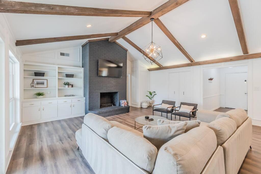 Luxury Vacation In Richardson