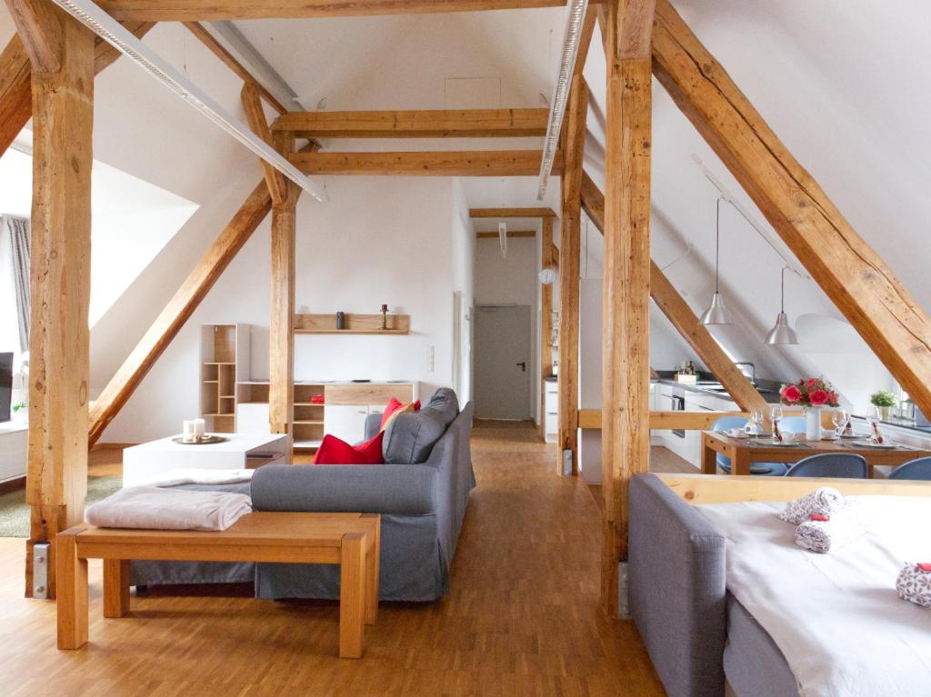 BohnApartments Altstadt-Loft - Wasserbett - gratis Parkplatz - WLAN - Zentrum - Netflix