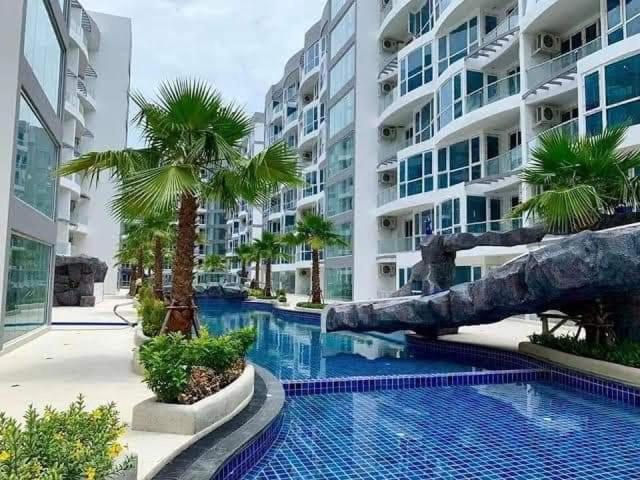 Grand Avenue Pattaya