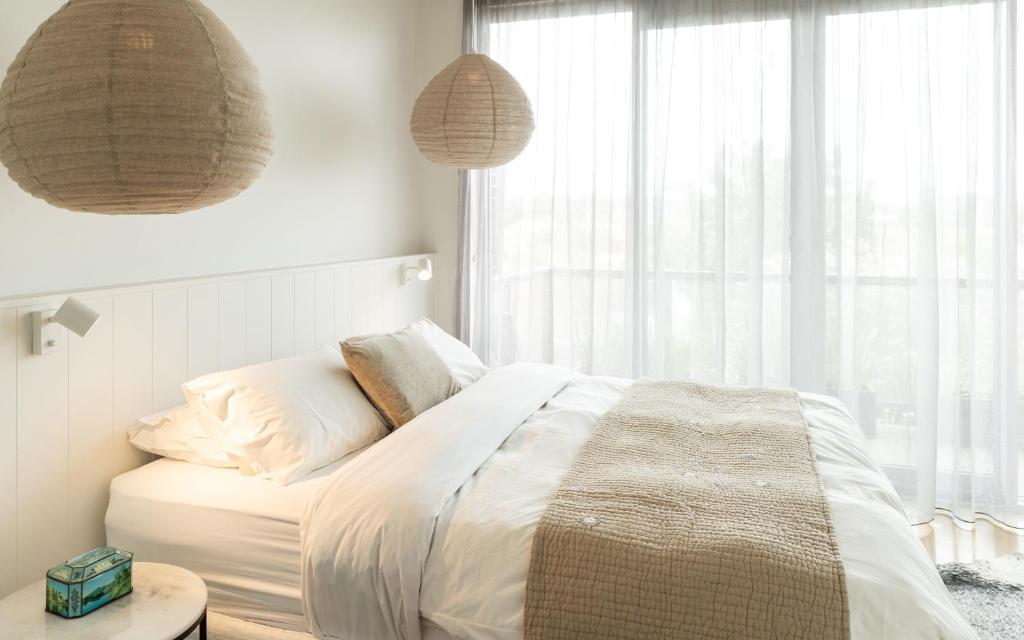Aquabelle Apartments