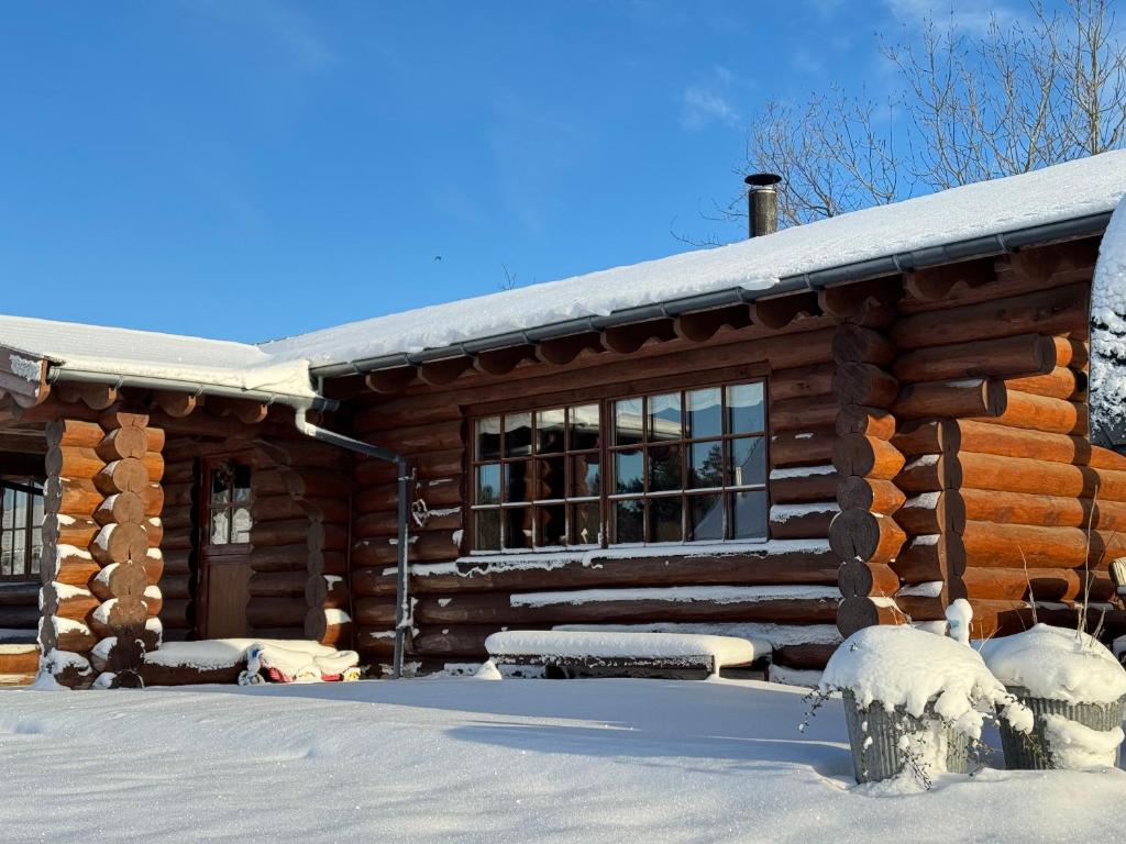 Fjordhygge - Luxurious log house near water, fjord and forest