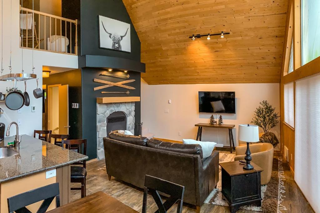 Snoqualmie Summit Chalet