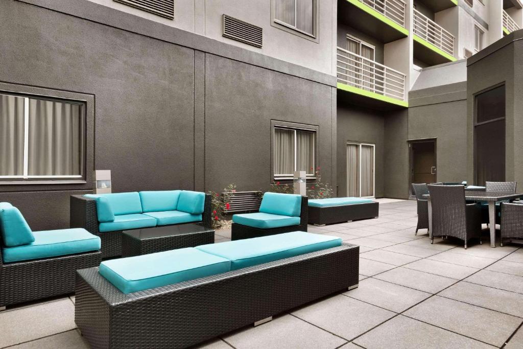 Radisson Akron-Fairlawn Copley