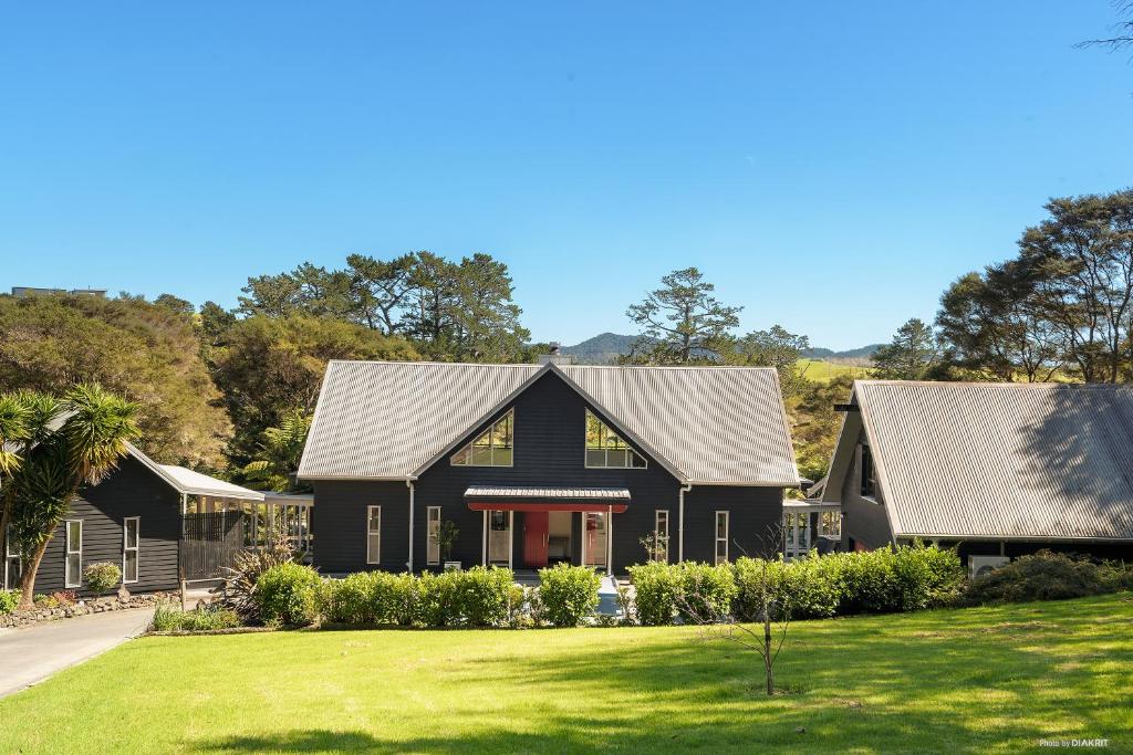 Fantail River Lodge