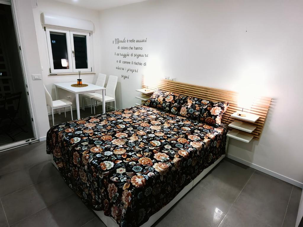 Monolocale con terrazza e cucina