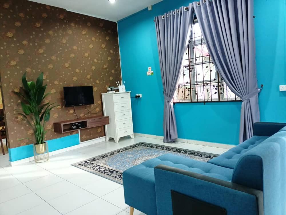 Homestay Kemaman Private Pool Fyna