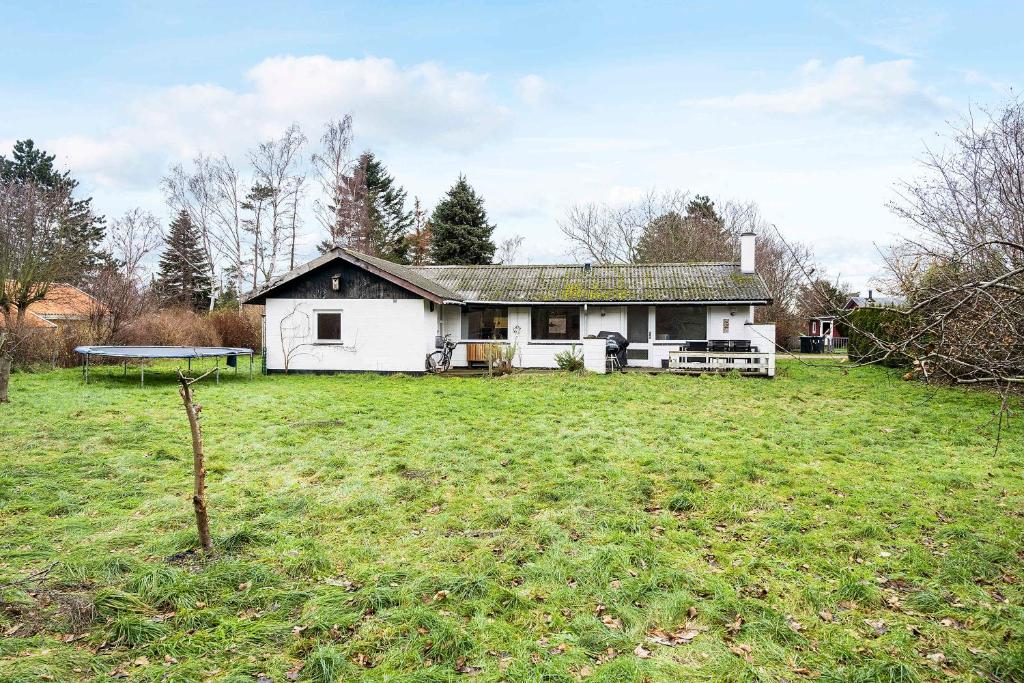Holiday Home Near Water, Forest, And Mns Cliffs