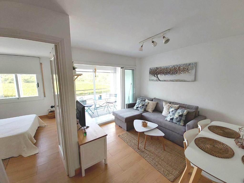 Apartamento a 300 mts de la playa, 25 minutos de Port Aventura y 50 de Barcelona