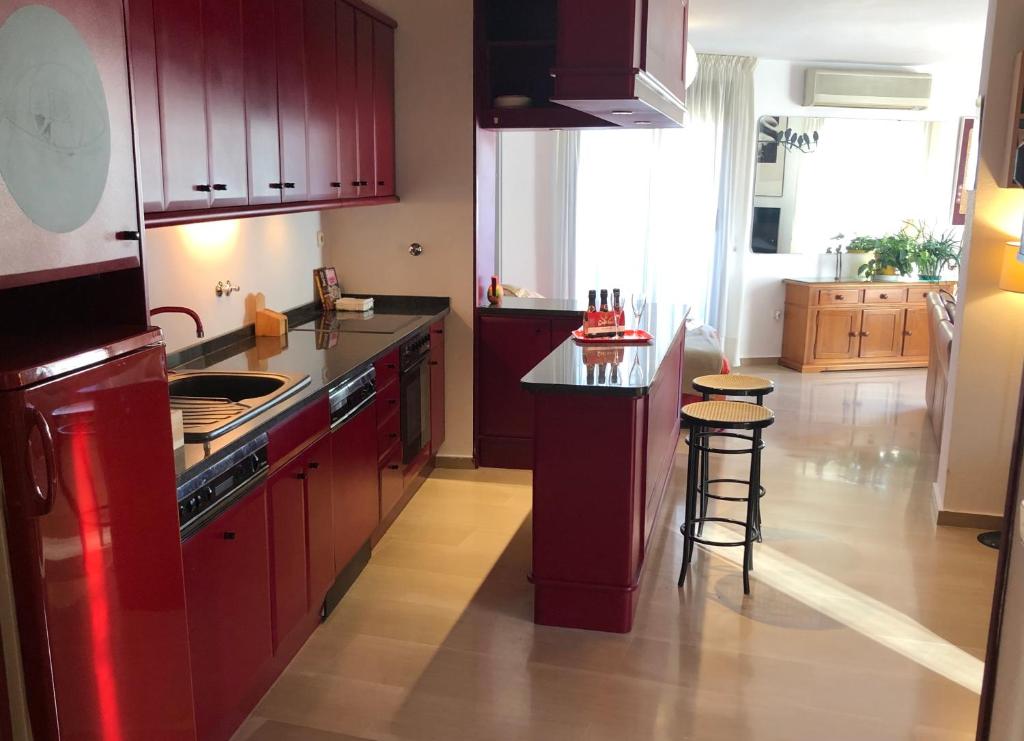 Loft espacioso con terraza y parking en el centro.